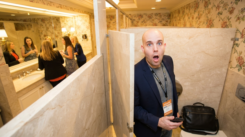 BlogWorld Wrapup, Michael Arrington No Show, & Getting Caught With My Pants Down In The Ladies Room